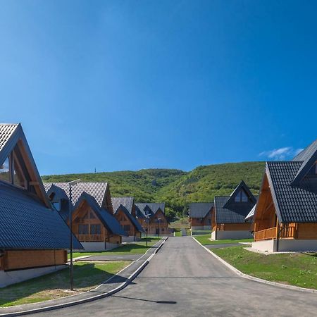 Wooden Houses Macola Otel Korenica Dış mekan fotoğraf