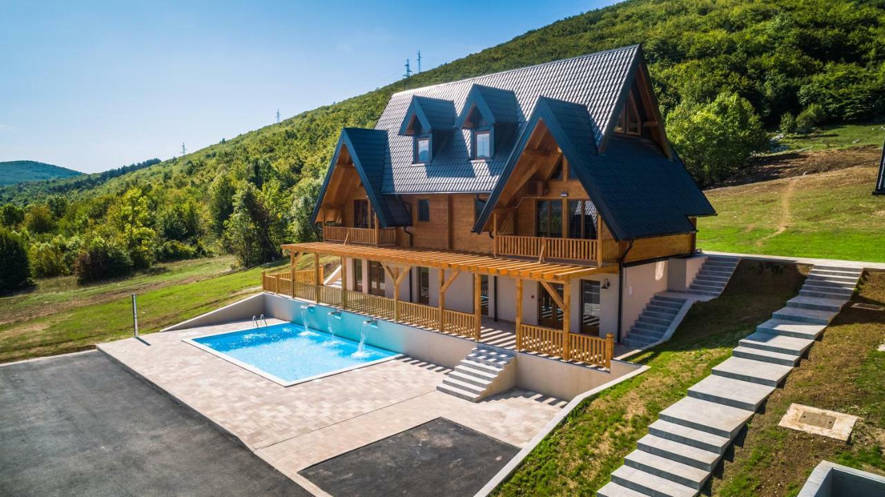 Wooden Houses Macola Otel Korenica Dış mekan fotoğraf