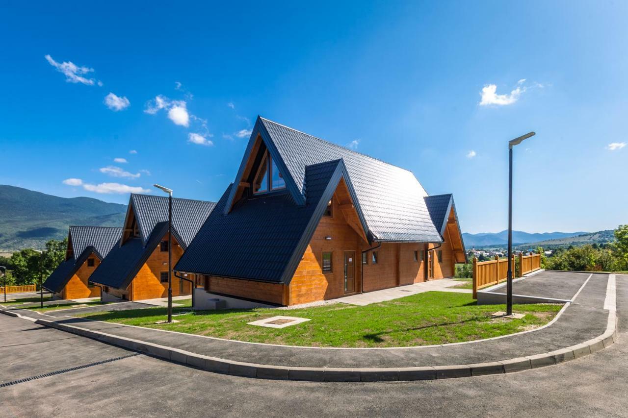 Wooden Houses Macola Otel Korenica Dış mekan fotoğraf