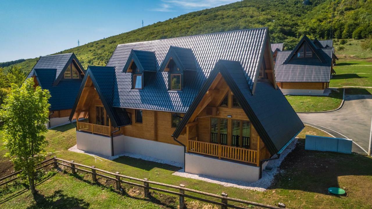 Wooden Houses Macola Otel Korenica Dış mekan fotoğraf