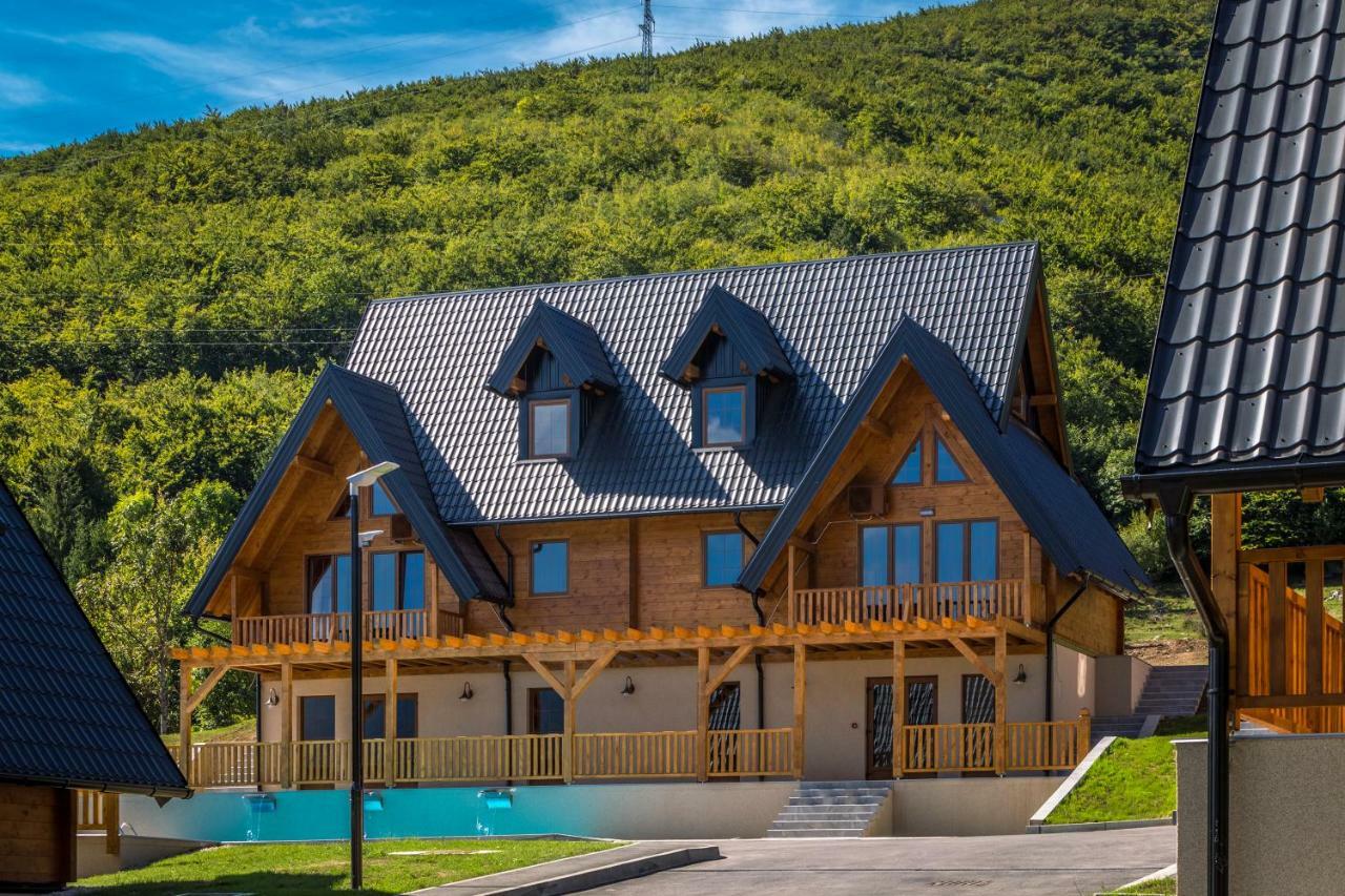 Wooden Houses Macola Otel Korenica Dış mekan fotoğraf