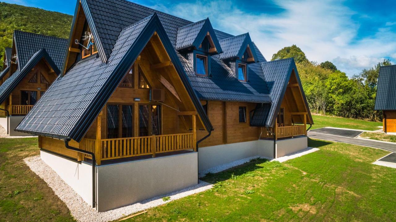 Wooden Houses Macola Otel Korenica Dış mekan fotoğraf