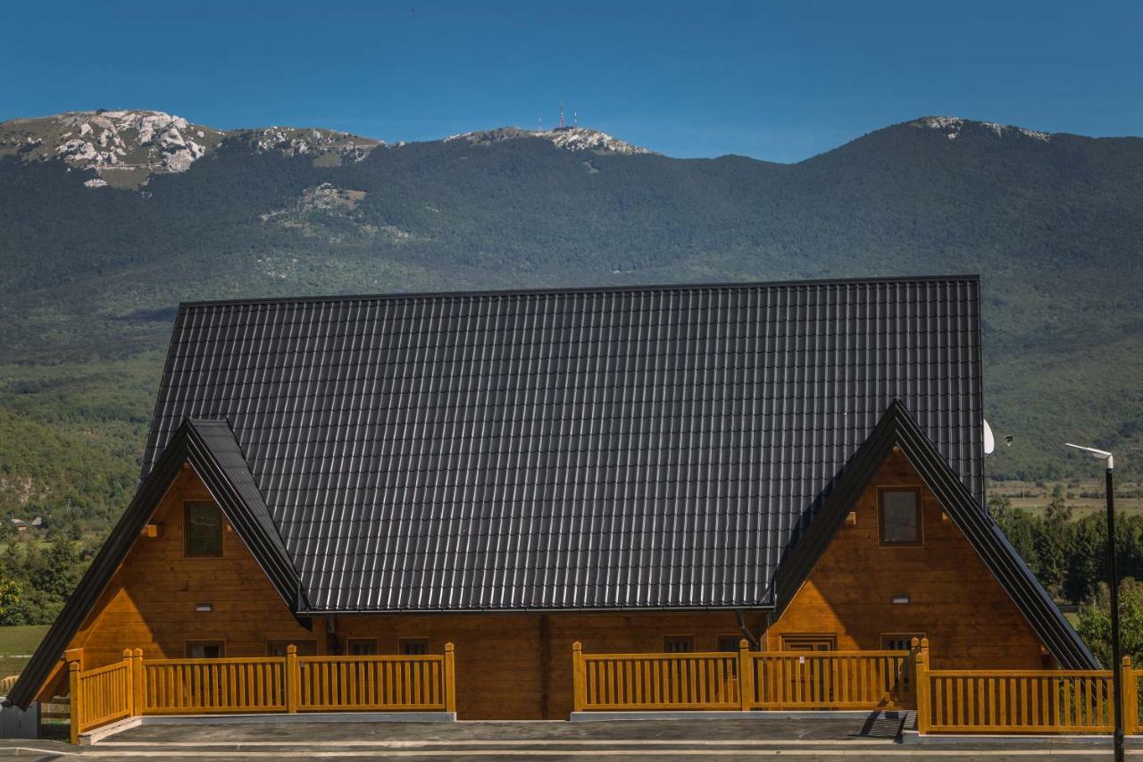 Wooden Houses Macola Otel Korenica Dış mekan fotoğraf