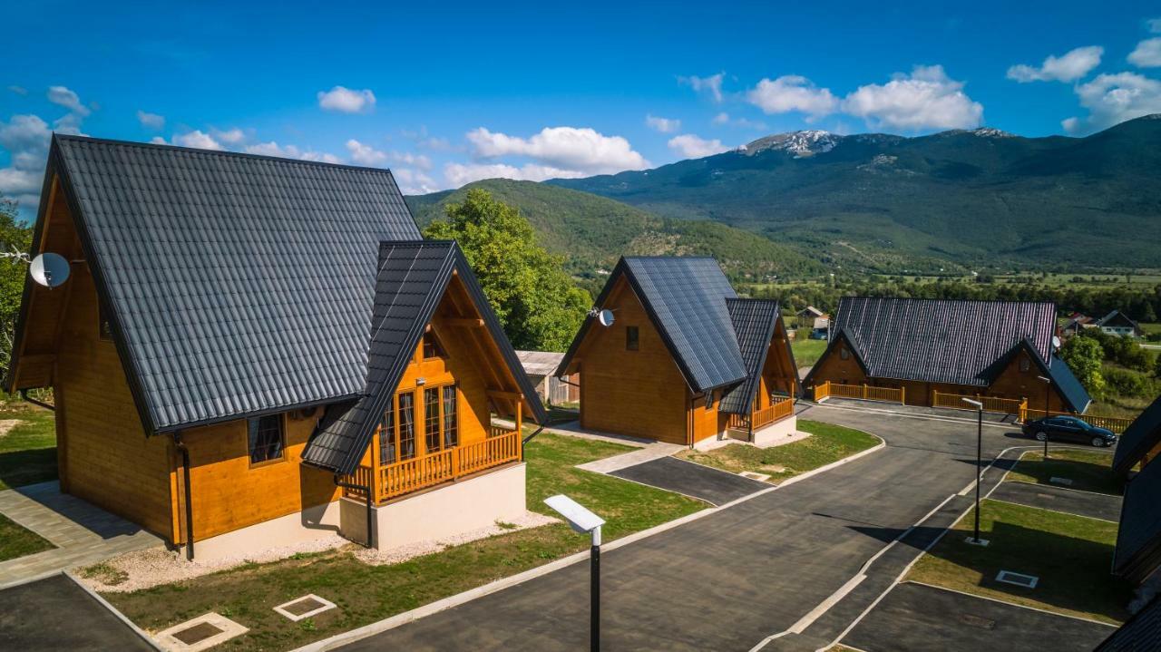 Wooden Houses Macola Otel Korenica Dış mekan fotoğraf